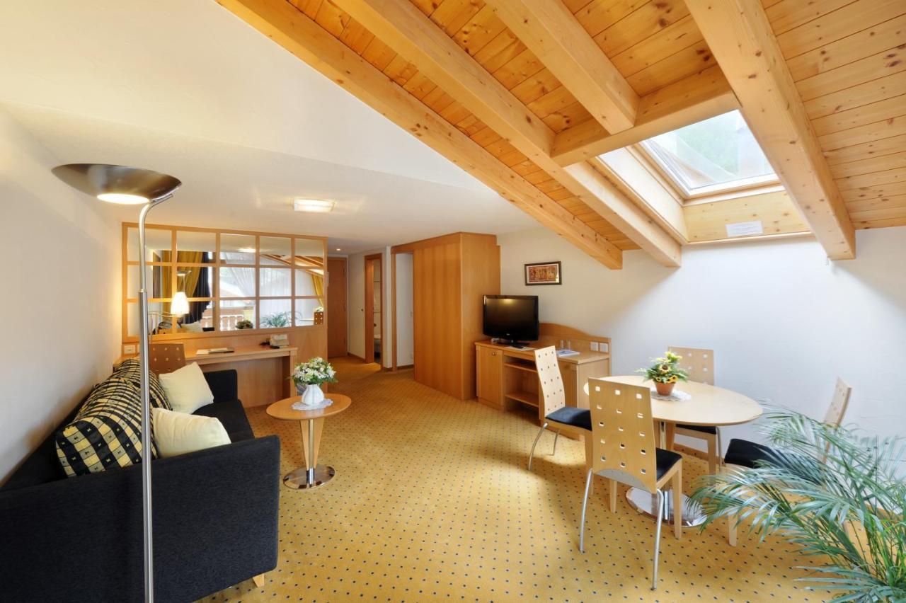 Alpine Hotel Perren Zermatt Værelse billede